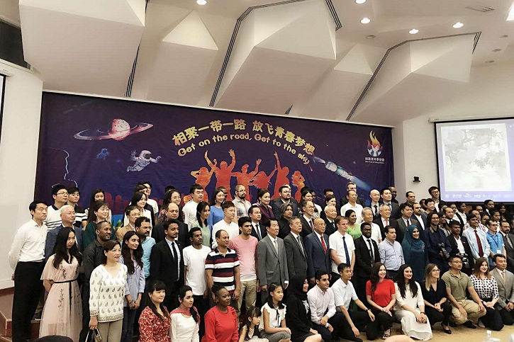 D3196EF82EE0976181DB46B223D_9126ACA6_27F72.jpg?e= D3196EF82EE0976181DB46B223D_9126ACA6_27F72.jpg?e=