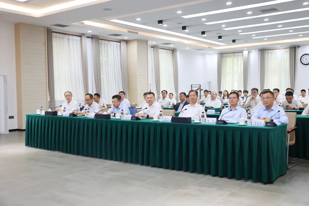 C2DE771EFD8E0F9FD36BE652A4C_73839B8D_190C4.jpg?e= 图片